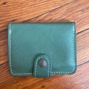 Portland Leather mini bifold wallet